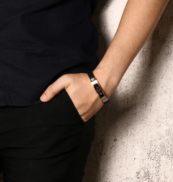 Kreuz-Anhänger-Armband